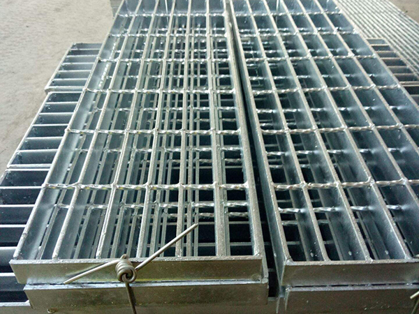楼梯钢格板图片3